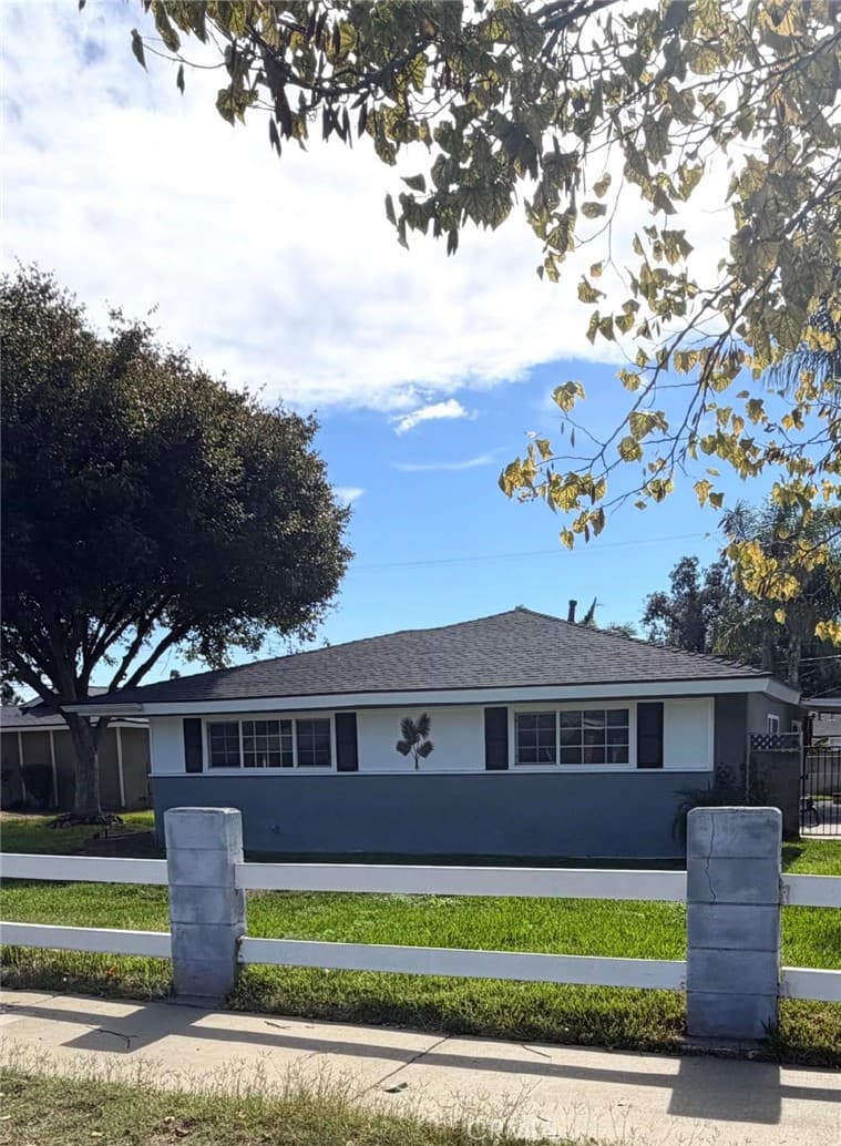 Home at 318 E Gladstone, San Dimas — photo 2 of 6