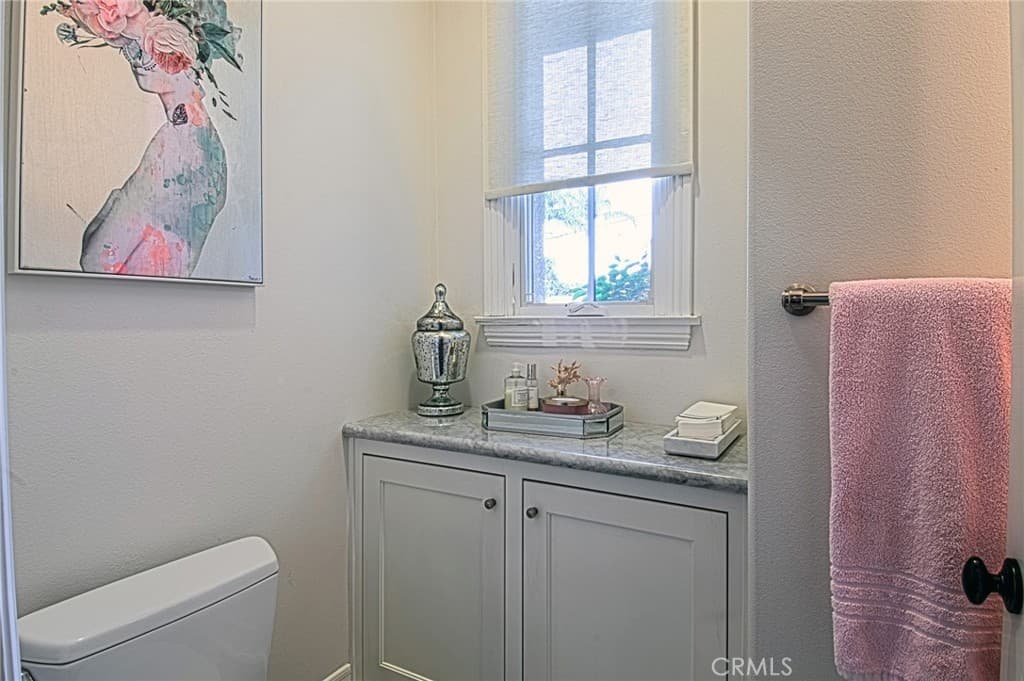 Home at 211 S Grand, West Covina — photo 12 of 12
