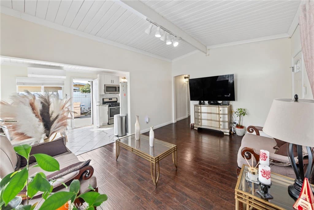 Home at 5721 N Rockvale Ave, Azusa — photo 7 of 12
