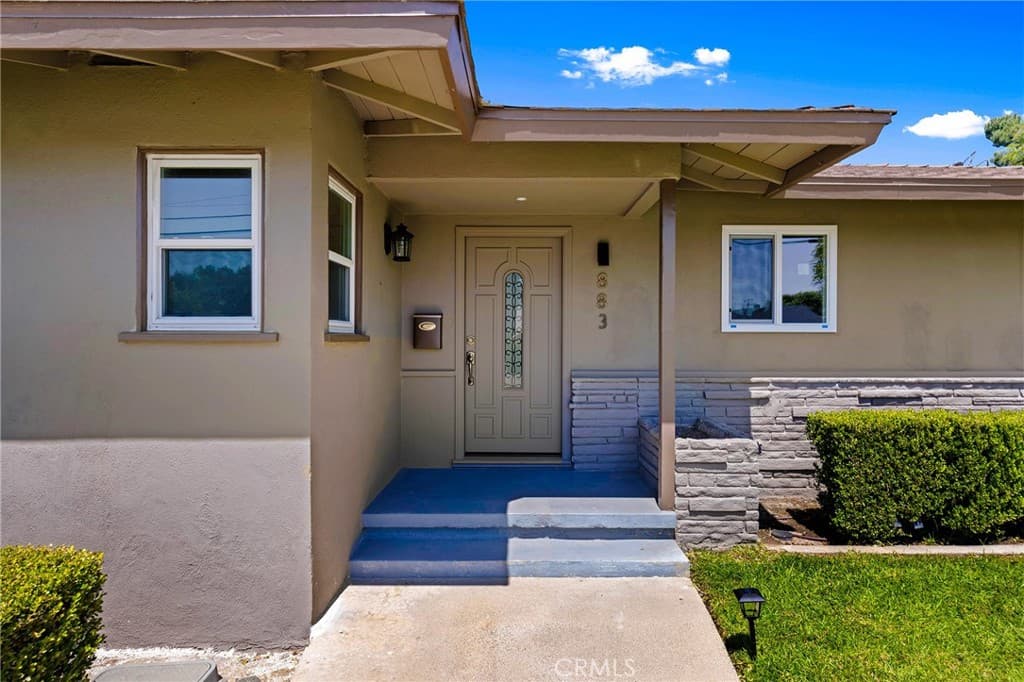 Home at 883 E Leadora, Glendora — photo 6 of 12