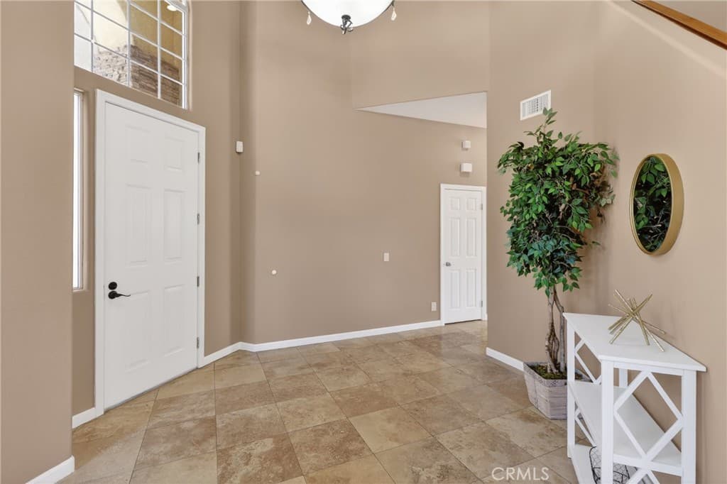 Home at 1250 Loma Vista, Pomona — photo 5 of 12