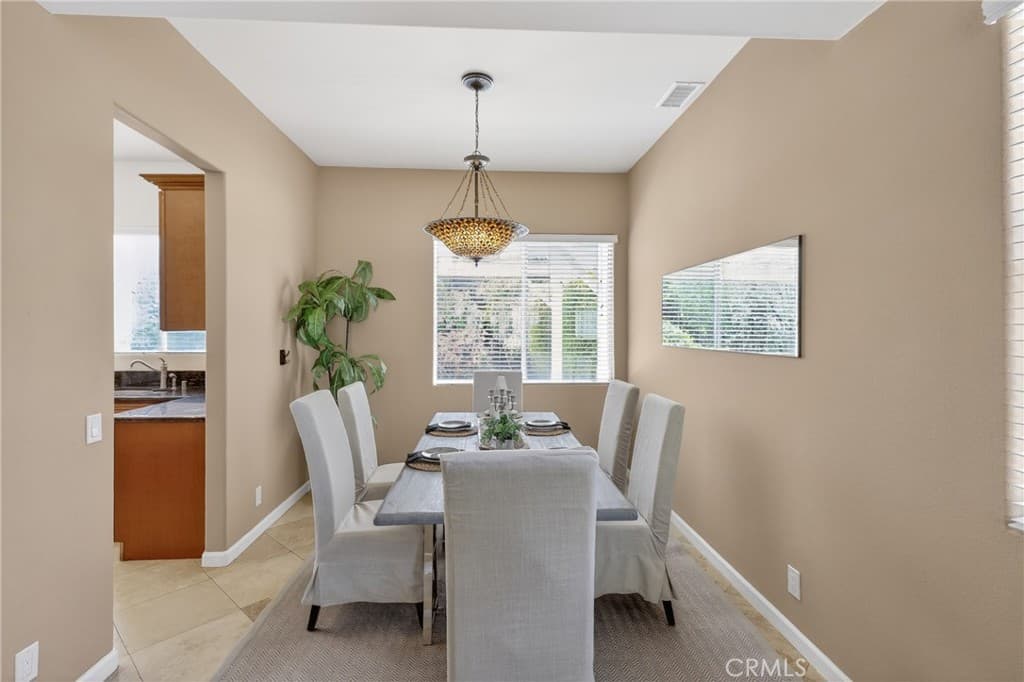 Home at 1250 Loma Vista, Pomona — photo 9 of 12