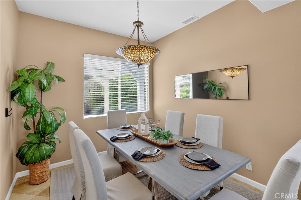 Home at 1250 Loma Vista, Pomona — photo 10 of 12