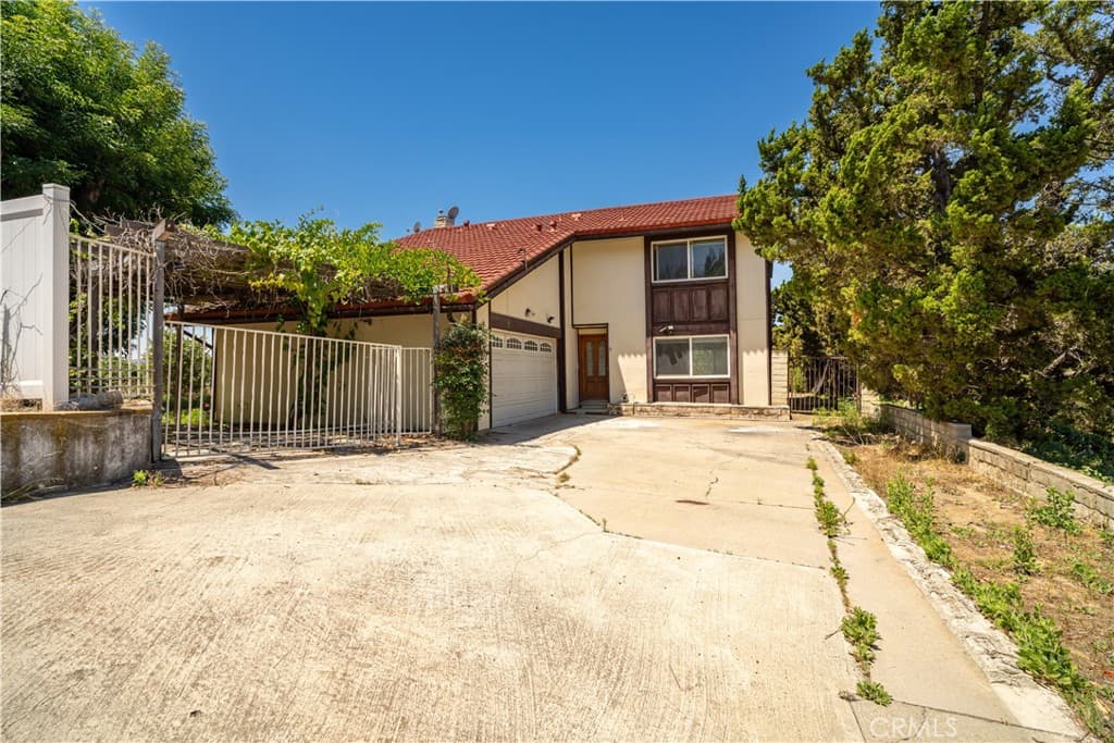 Home at 1935 Walnut Leaf, Walnut — photo 2 of 12