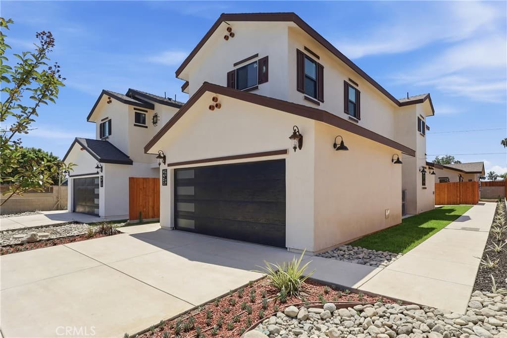 Home at 4433 Phelan, Baldwin Park — photo 4 of 12