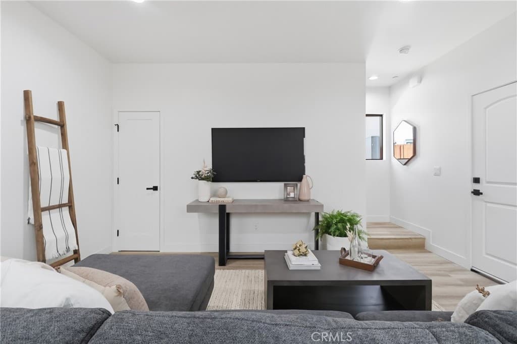 Home at 4433 Phelan, Baldwin Park — photo 9 of 12