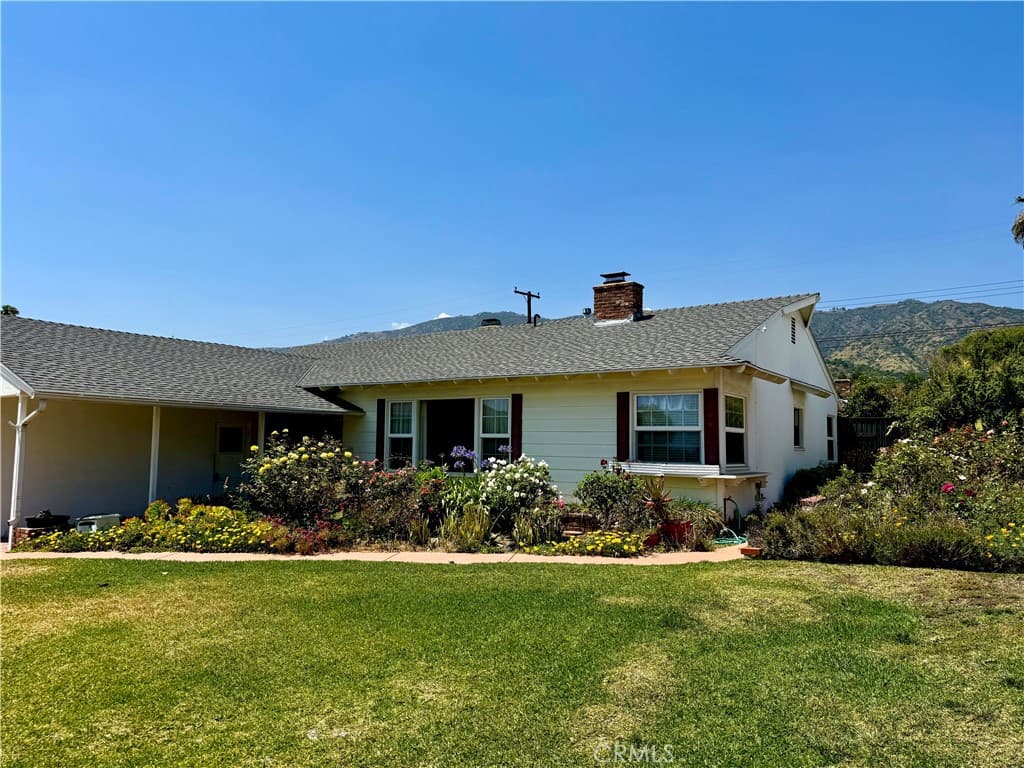 Home at 543 E Comstock, Glendora — photo 3 of 12