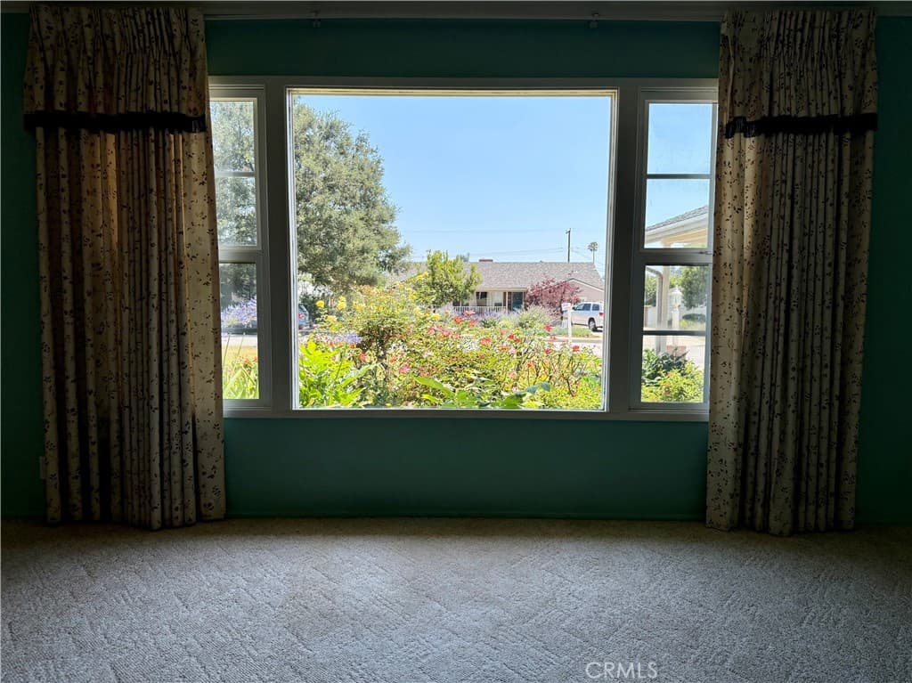 Home at 543 E Comstock, Glendora — photo 7 of 12