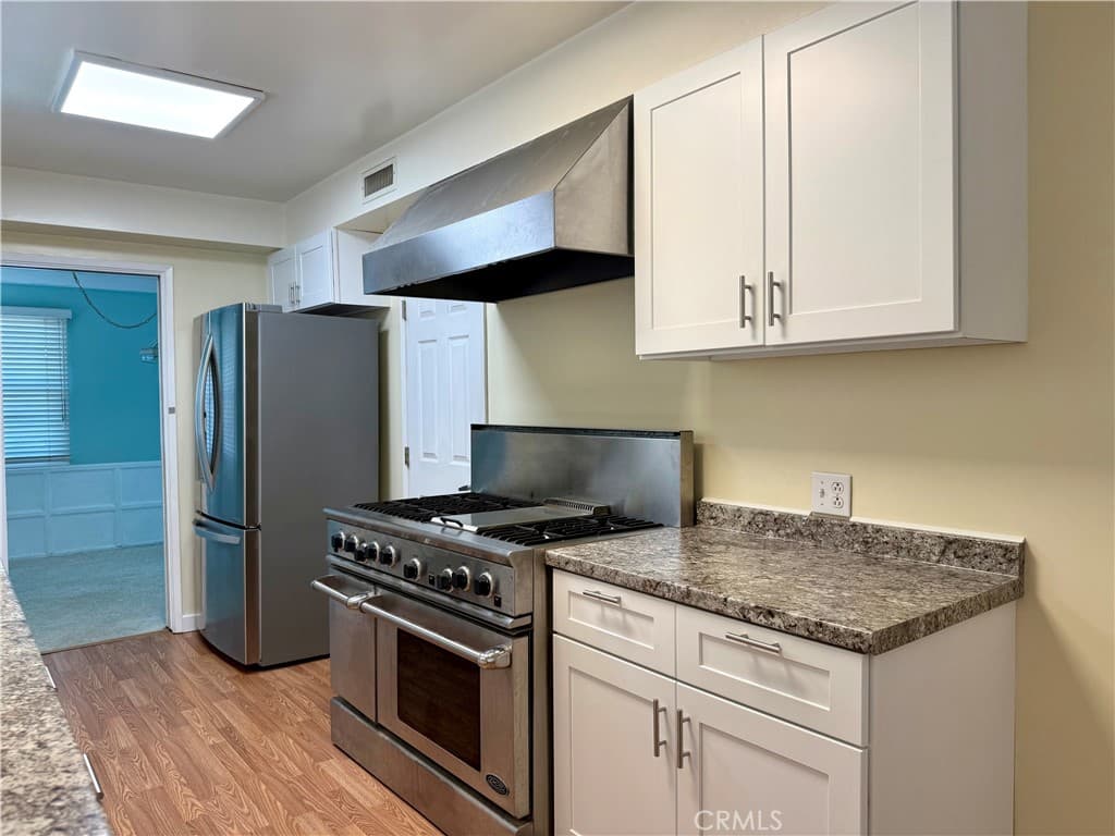 Home at 543 E Comstock, Glendora — photo 10 of 12