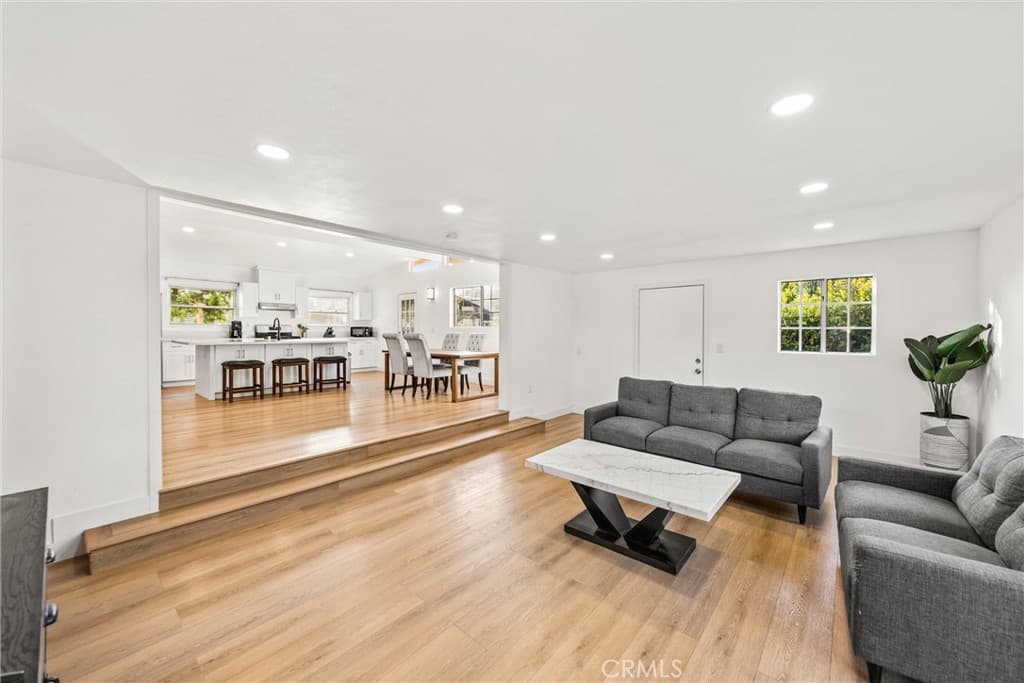 Home at 1019 W Pine, West Covina — photo 12 of 12