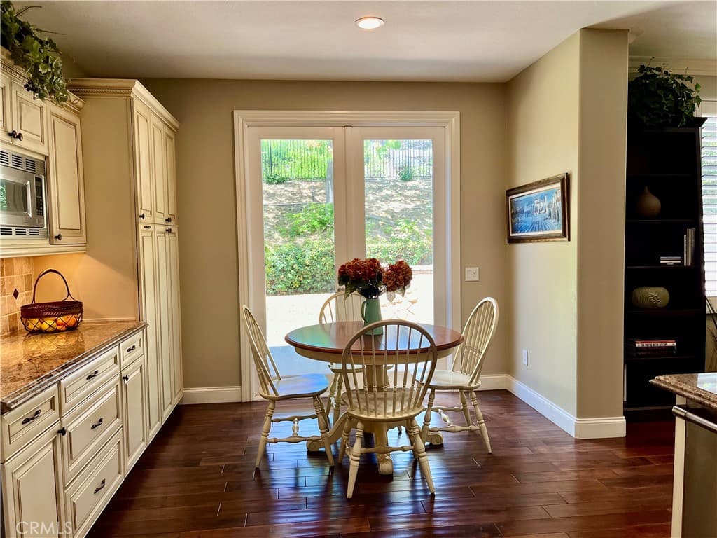 Home at 416 Calle Canela, San Dimas — photo 11 of 12