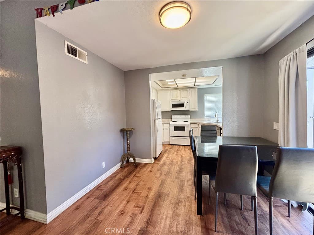 Condo at 22719 Lakeway Drive 400, Diamond Bar — photo 4 of 12