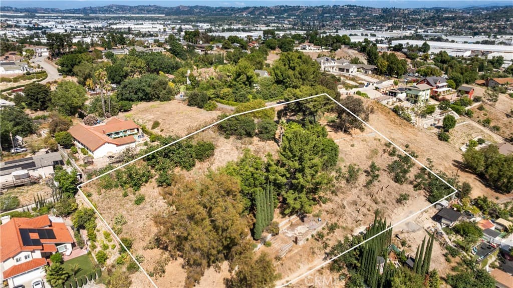 Home at 360 Camino De Teodoro, Walnut — photo 6 of 12