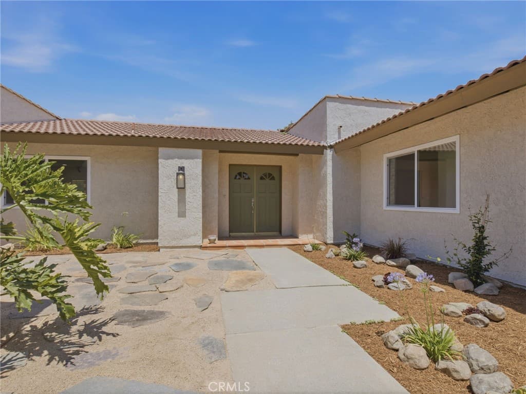Home at 225 Armstrong Drive, Claremont — photo 5 of 12