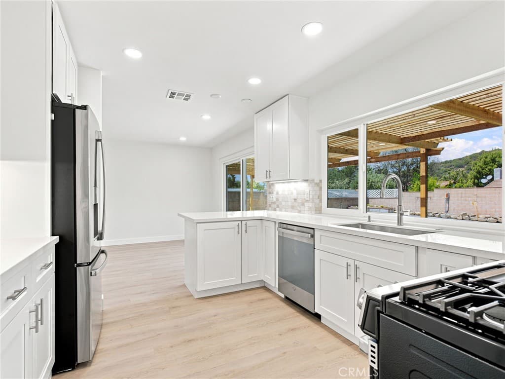 Home at 225 Armstrong Drive, Claremont — photo 7 of 12