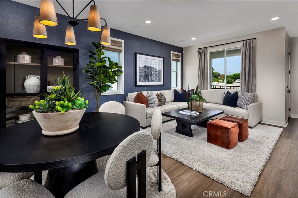 Townhouse at 821 Adeline St, Covina — photo 4 of 9