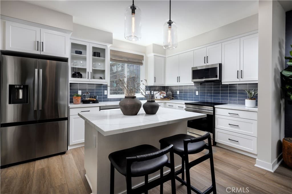 Townhouse at 821 Adeline St, Covina — photo 5 of 9