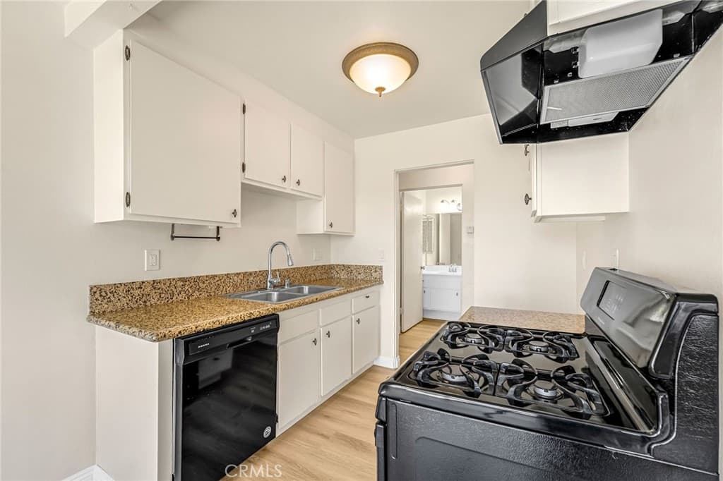 Condo at 4575 Ramona Ave 2, La Verne — photo 10 of 12