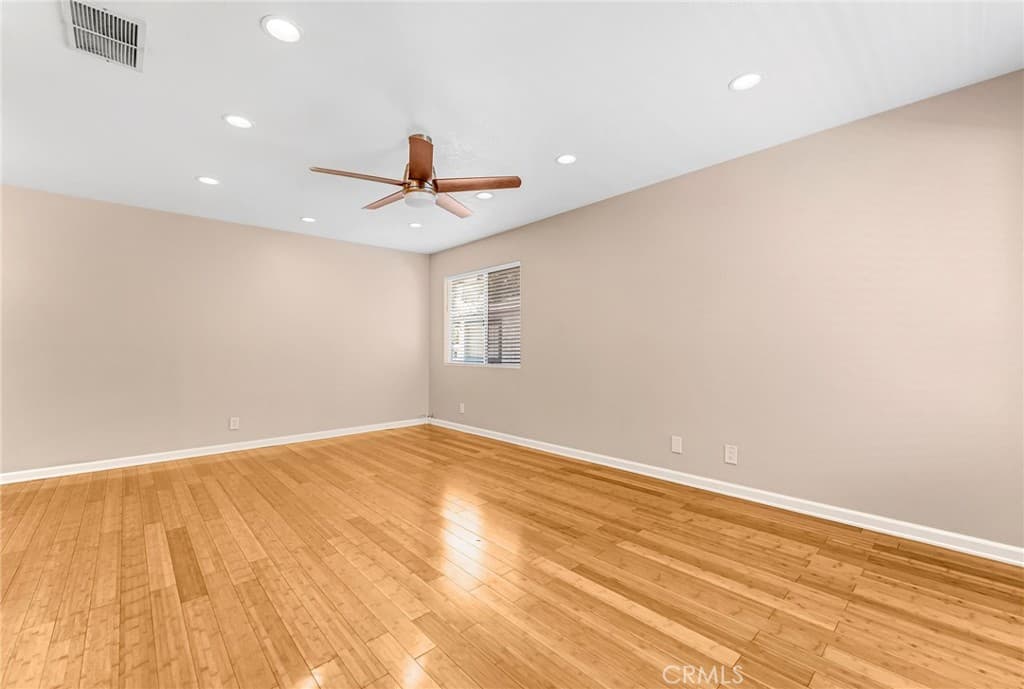 Condo at 865 W 13th St 4, Azusa — photo 3 of 12