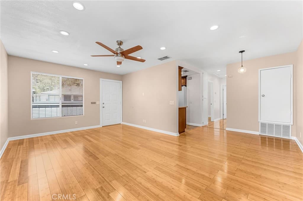 Condo at 865 W 13th St 4, Azusa — photo 5 of 12