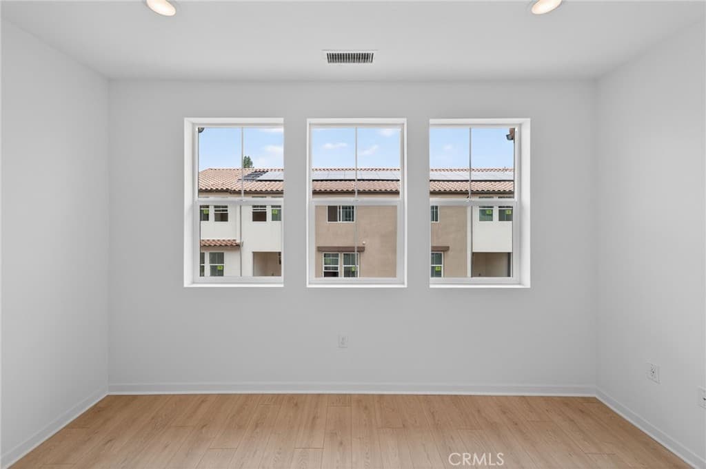 Townhouse at 722 Tropicana Place, Covina — photo 10 of 12