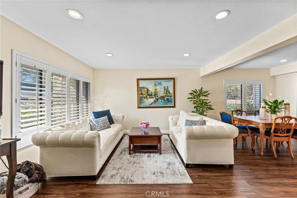 Townhouse at 676 redwood Lane, San Dimas — photo 4 of 12