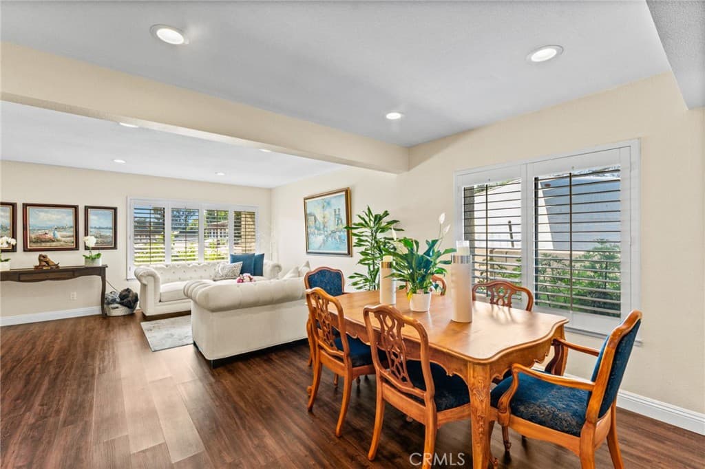 Townhouse at 676 redwood Lane, San Dimas — photo 8 of 12