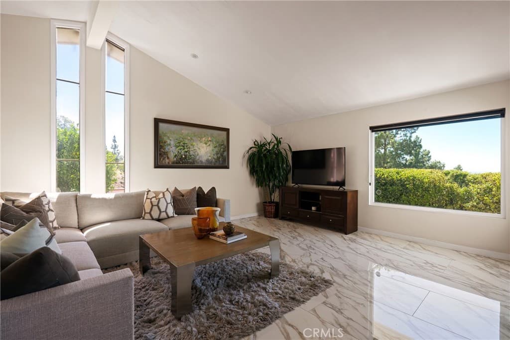 Home at 2817 N Mountain Avenue, Claremont — photo 9 of 12