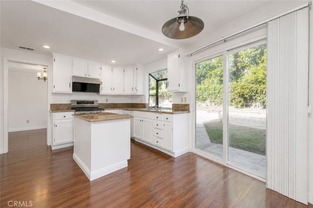 Home at 1310 Heidelberg Avenue, Walnut — photo 8 of 12