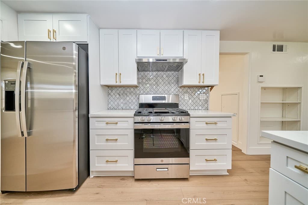 Home at 1118 Clorinda, Diamond Bar — photo 10 of 12