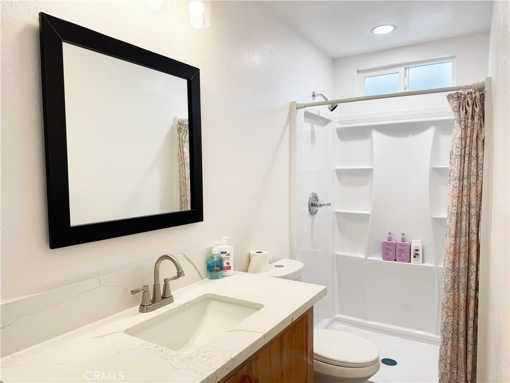Home at 114 W Olive, Pomona — photo 8 of 12