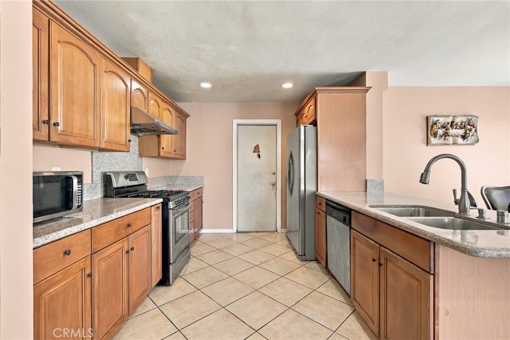 Home at 1305 Raleo Avenue, Rowland Heights — photo 10 of 12
