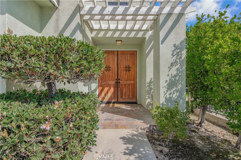 Home at 2563 Mountain Ave, Duarte — photo 4 of 12