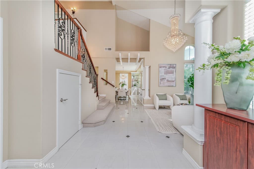 Home at 2563 Mountain Ave, Duarte — photo 5 of 12