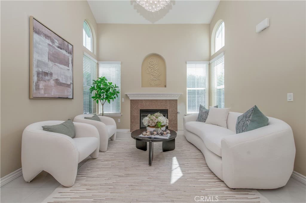 Home at 2563 Mountain Ave, Duarte — photo 7 of 12