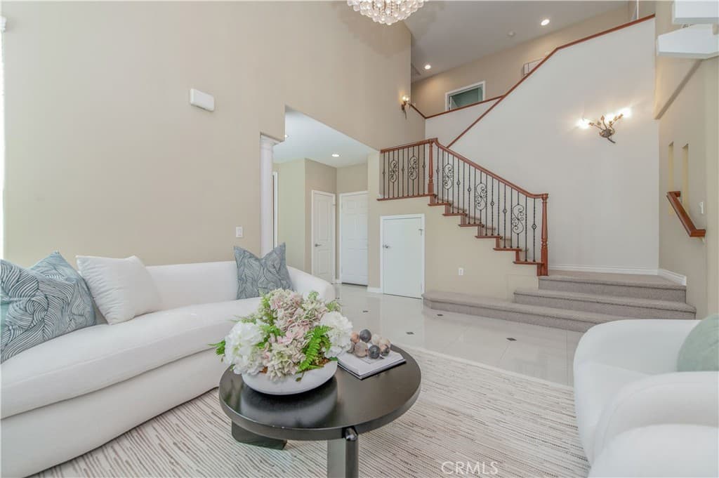 Home at 2563 Mountain Ave, Duarte — photo 8 of 12