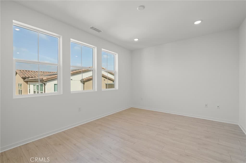 Townhouse at 463 Paradiso Place, Covina — photo 9 of 12