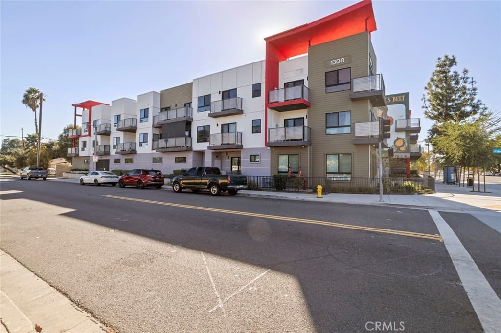 Multi-Family at 1300 W Mission Boulevard 1-33, Pomona — photo 4 of 12