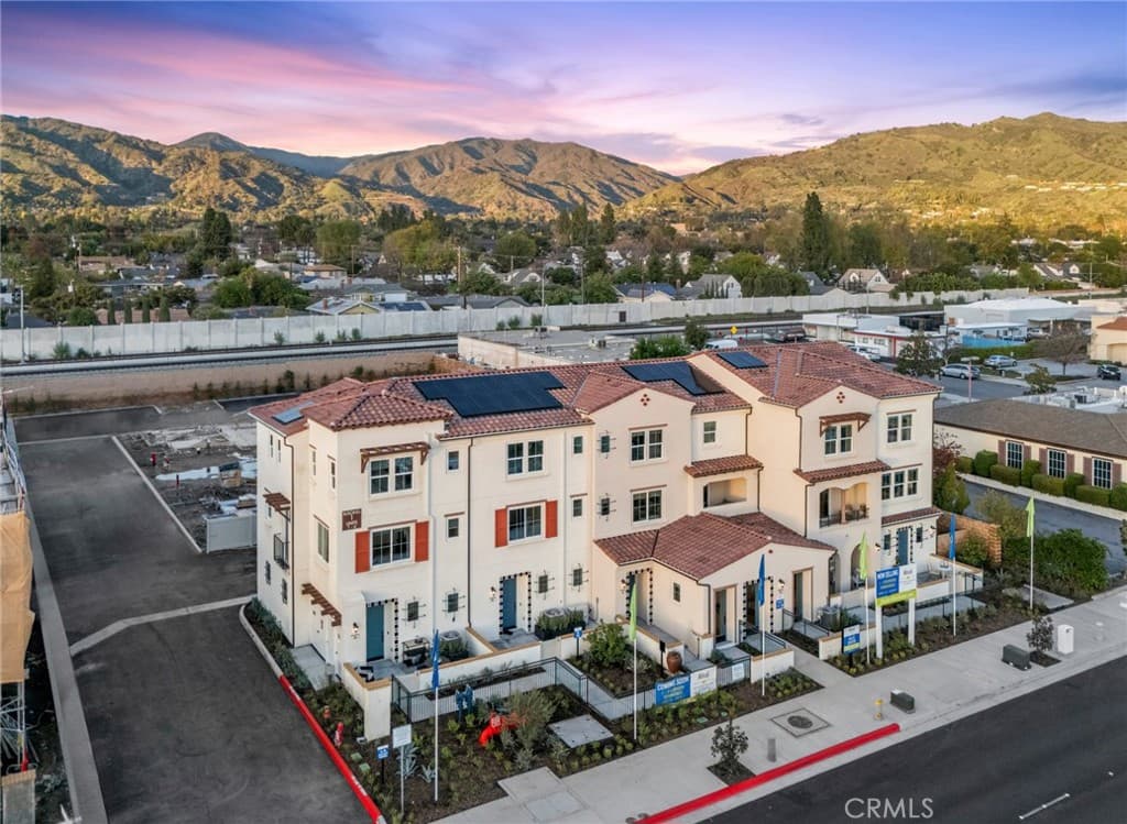 Townhouse at 731 E Route 66, Glendora — photo 4 of 12