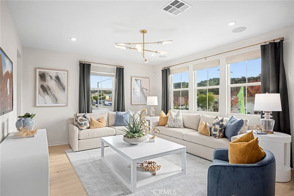Townhouse at 731 E Route 66, Glendora — photo 5 of 12