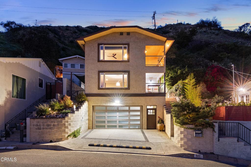 Home at 809 Skyland Drive, Sierra Madre — photo 3 of 12