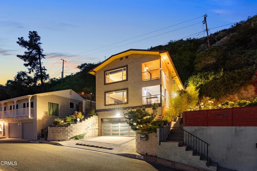 Home at 809 Skyland Drive, Sierra Madre — photo 4 of 12