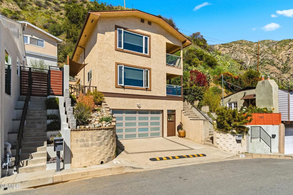 Home at 809 Skyland Drive, Sierra Madre — photo 5 of 12