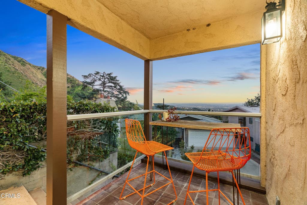 Home at 809 Skyland Drive, Sierra Madre — photo 8 of 12