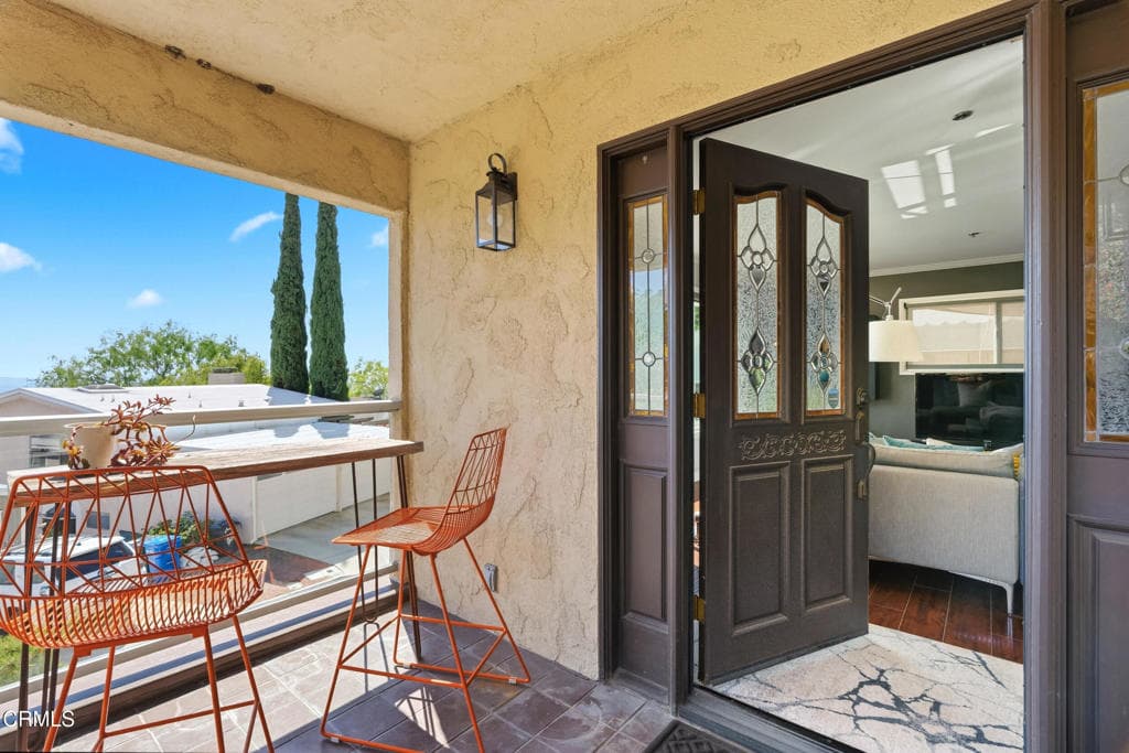 Home at 809 Skyland Drive, Sierra Madre — photo 10 of 12