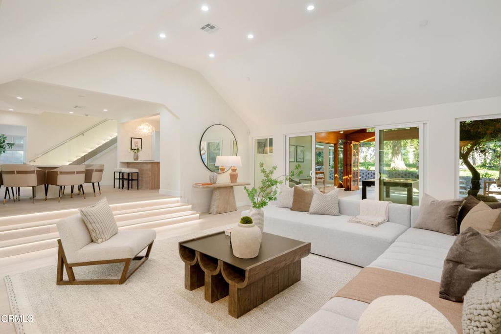 Home at 875 San Simeon Road, Arcadia — photo 4 of 12