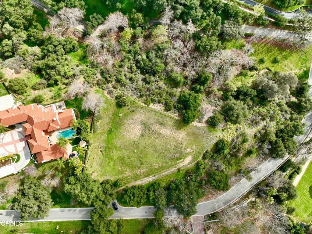 Home at 190 Sycamore Lane, Bradbury — photo 9 of 12