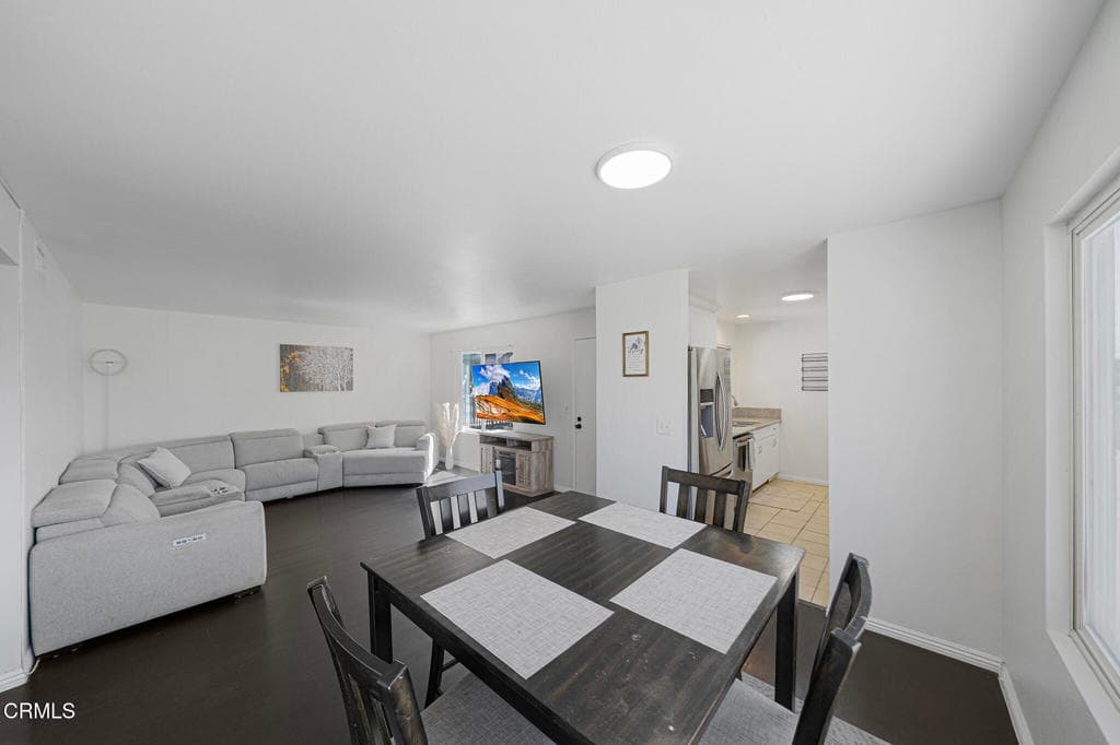 Condo at 826 Cinnamon Lane, Duarte — photo 8 of 12