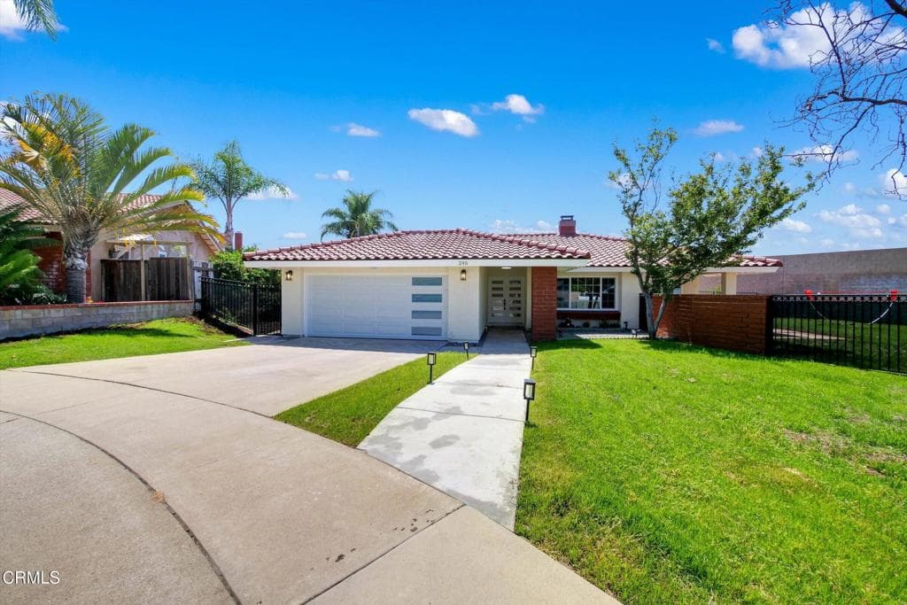 Home at 295 E Blue Mountain Way, Claremont — photo 1 of 12