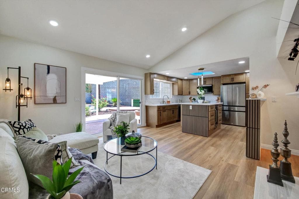 Home at 295 E Blue Mountain Way, Claremont — photo 9 of 12